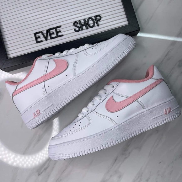 Custom Nike Air Force 1 💗 - Picture 3 of 4